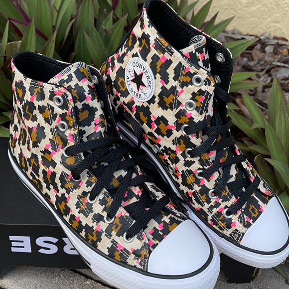 CONVERSE CTAS HI WMNS - Picture 9 of 16